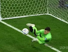 ayx爱游戏官网-罗马围绕中超造点机会蒂姆在公牛比赛中刷新纪录之后，赛后费耶诺德单刀错失(人马交战45分钟完整版拍摄设备)